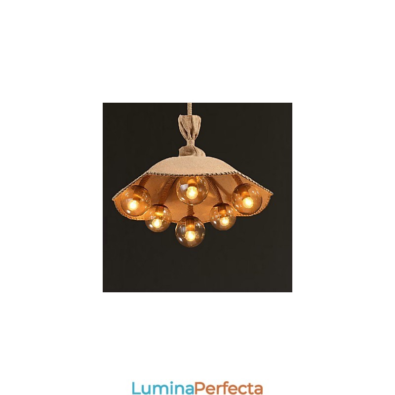 Candelabru din metal cu pictură de țară