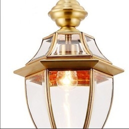 Pandantiv mic de țară americană, din cupru, o singură sticlă C