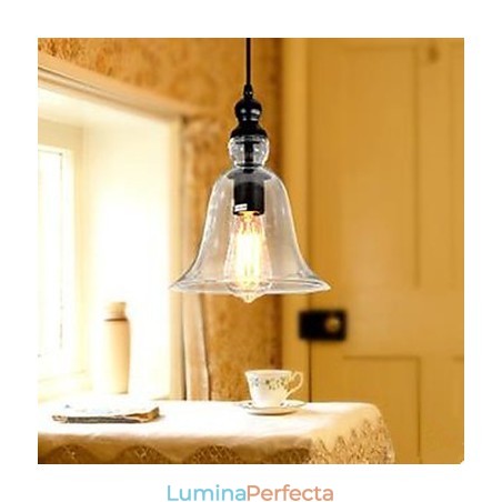 Candelabru din sticlă pentru mansardă cu contract european Candelabru din sticlă pentru mansardă cu contract european