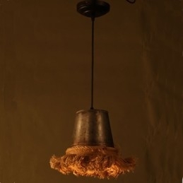 Faceți creativitatea The Old Chandelier Rope