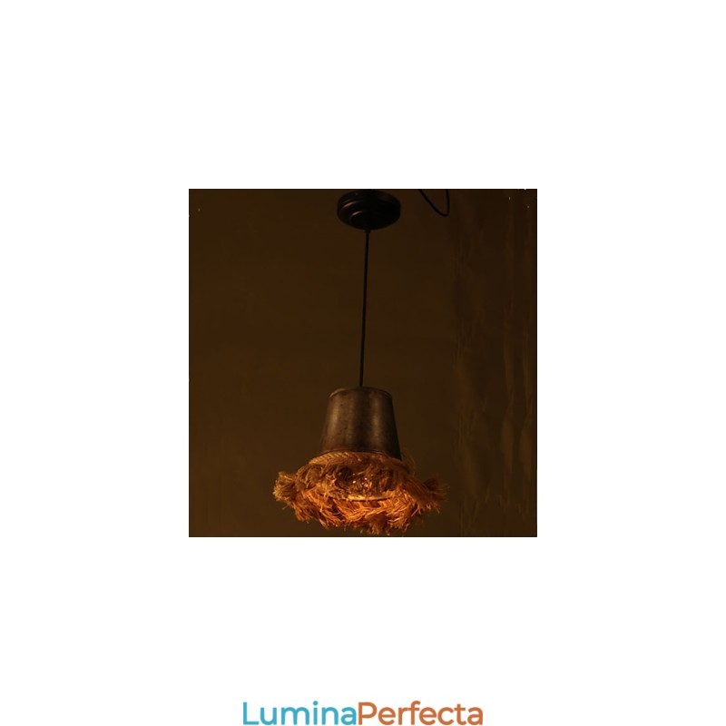 Faceți creativitatea The Old Chandelier Rope