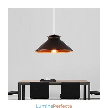 Lampă suspendată din metal retro Designers Lampă suspendată din metal retro Designers