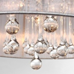 Candelabru tradițional din metal cromat din cristal