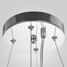 Candelabru tradițional din metal cromat din cristal