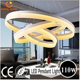 Ofertă fierbinte Lumină suspendată modernă acrilic de culoare albă 130W