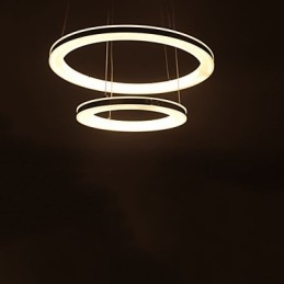Lampă suspendată din acril Candelabru rotund cu 2 inele Corpuri de iluminat