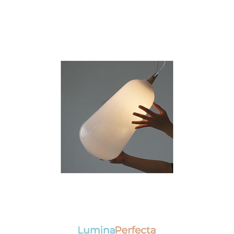 Lampă suspendată din sticlă alb lapte Natural Curve