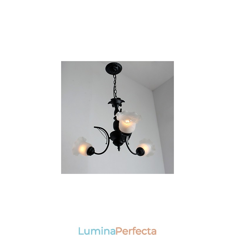 Candelabru din metal cu pictură clasică tradițională