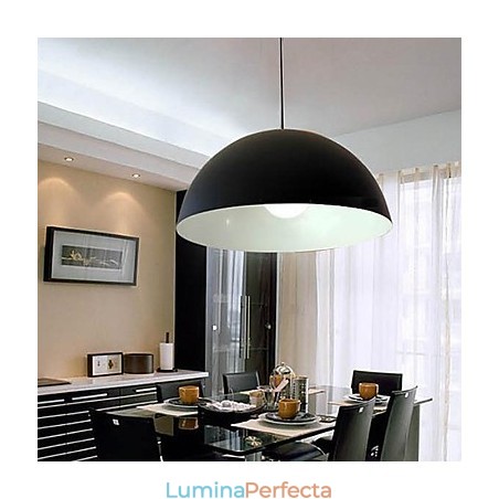 Lampă suspendată din metal modernă și contemporană Lampă suspendată din metal modernă și contemporană