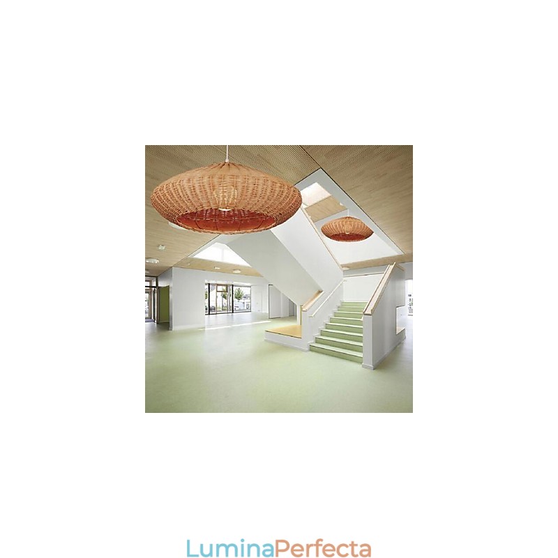 Lampă suspendată din metal, modernă și contemporană