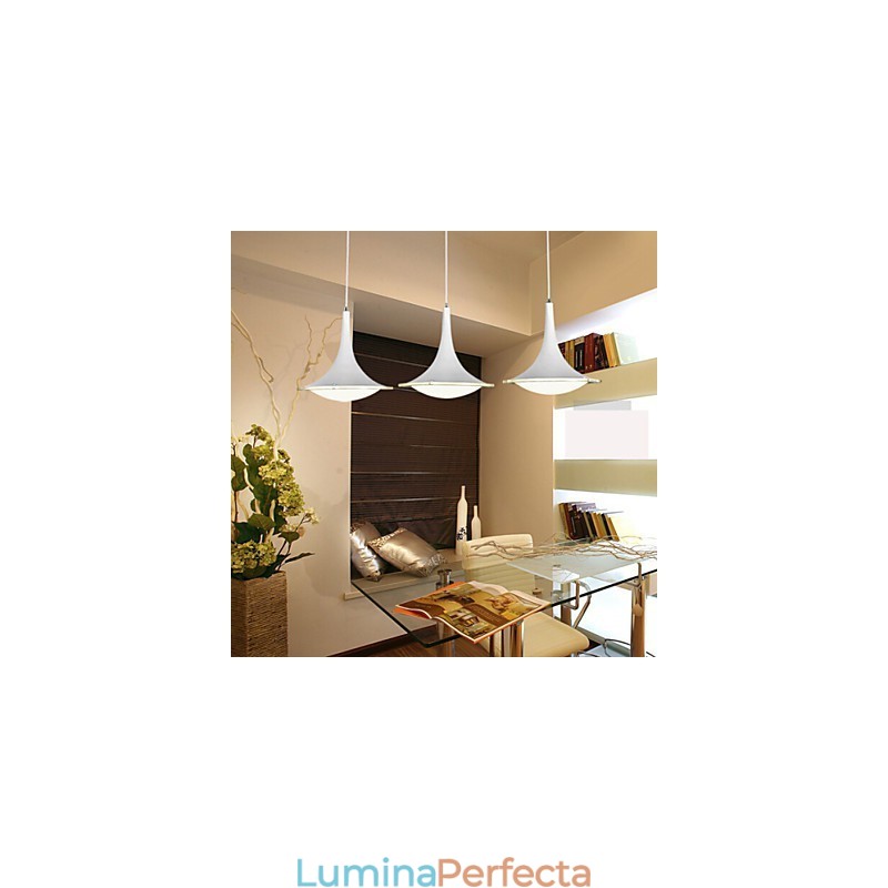 1 Candelabru acrilic Droplight cu lumini suspendate