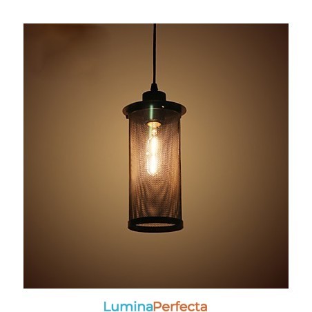 Lampă de suspendare creativă din plasă metalică. Lampe de suspendare simple. Lampă de cafenea Lampă de suspendare creativă din plasă metalică. Lampe de suspendare simple. Lampă de cafenea