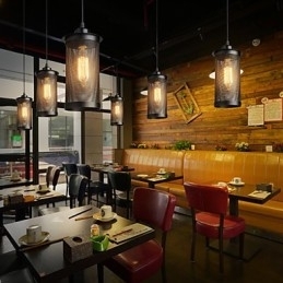 Lampă de suspendare creativă din plasă metalică. Lampe de suspendare simple. Lampă de cafenea