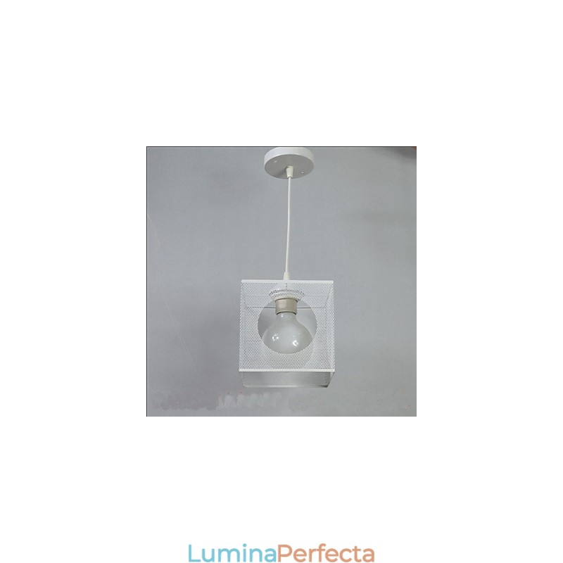 The Glass Ball Flower Garden Shops Candelabru cald