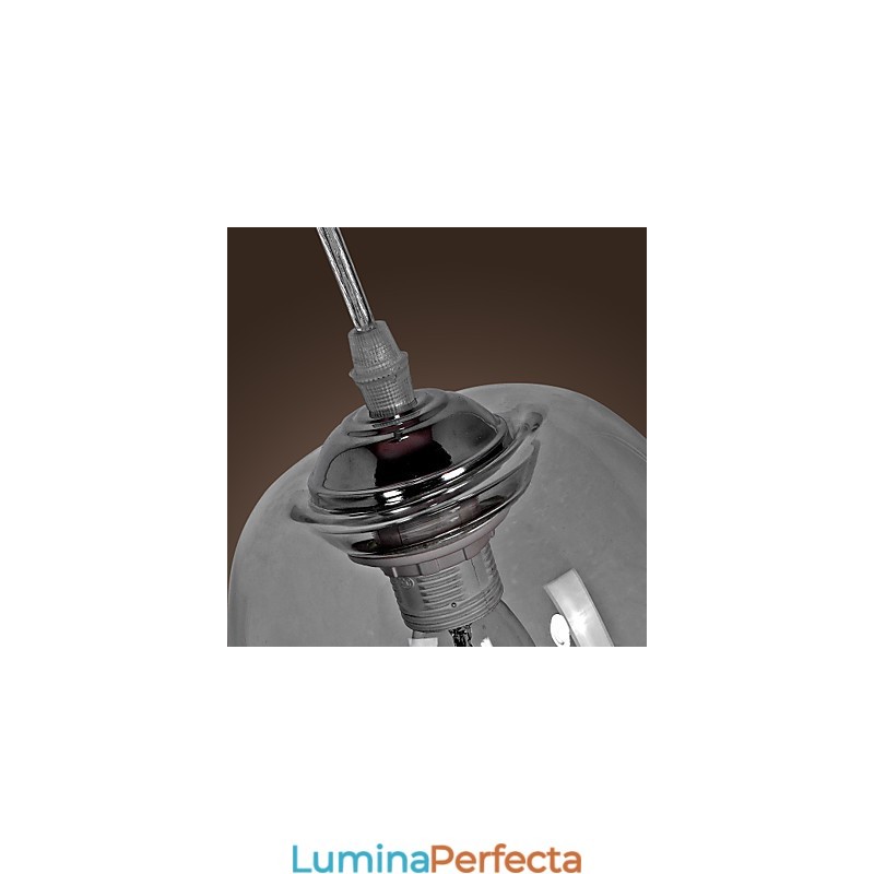 Lampă suspendată modernă, proiectată simplă