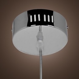 Lampă suspendată modernă, proiectată simplă