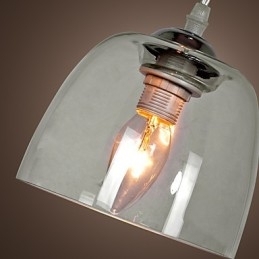 Lampă suspendată modernă, proiectată simplă