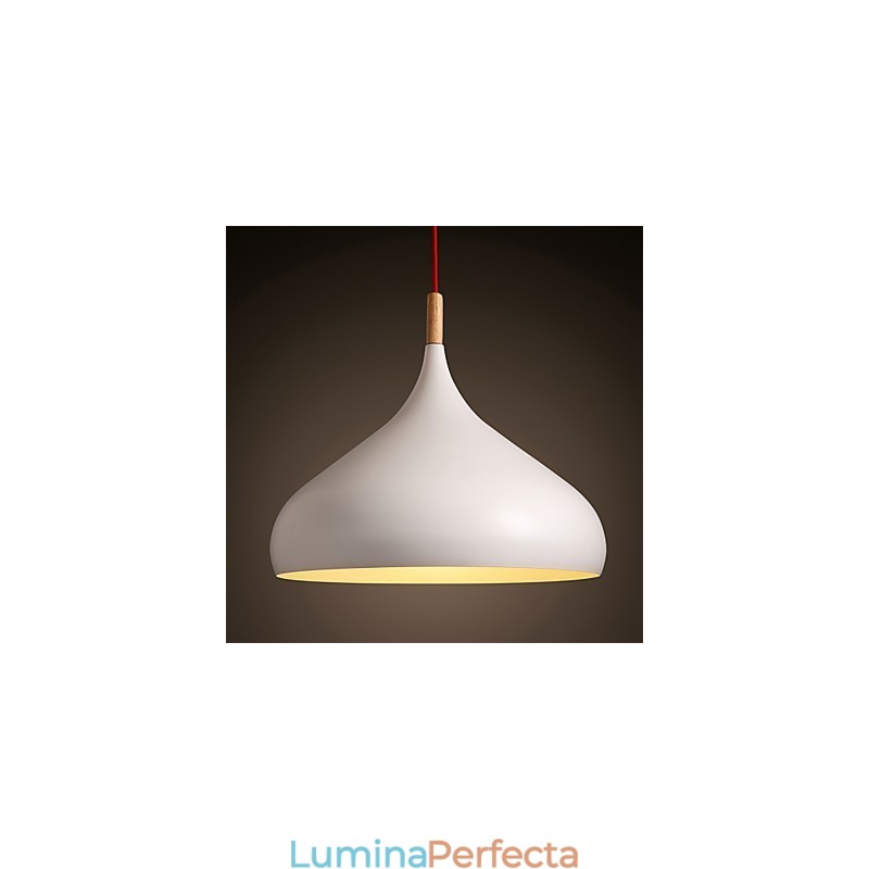 Candelabru din metal cromat în stil mini modern și contemporan