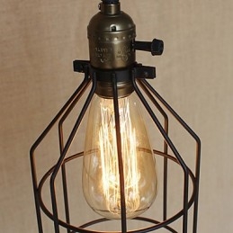 Industria rurală americană a contractat un singur cap de candelabru de fier creativ cu plită mică