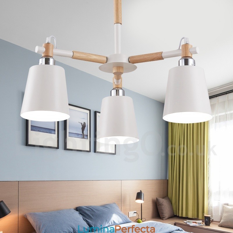 Candelabru modern contemporan din lemn cu 3 lumini