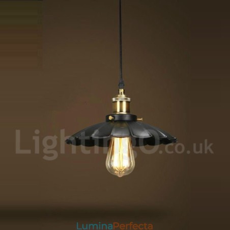 Lampă suspendată vintage din metal negru Lampă suspendată vintage din metal negru