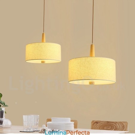 Lampă suspendată modernă, contemporană, din lemn, cu abajur din material textil Lampă suspendată modernă, contemporană, din lemn, cu abajur din material textil