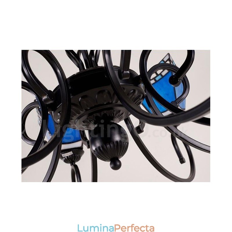 Candelabru metalic integrat în stil mediteranean cu 8 lumini