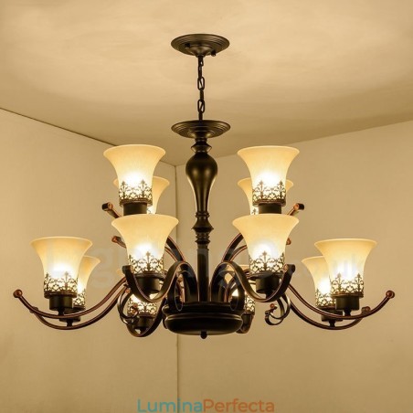 Candelabru metalic integrat Rustic Lodge cu 12 lumini Candelabru metalic integrat Rustic Lodge cu 12 lumini