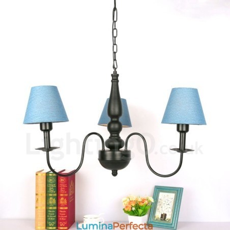 Candelabru din metal tradițional clasic integrat cu 3 lumini Candelabru din metal tradițional clasic integrat cu 3 lumini