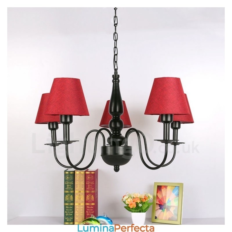Candelabru metalic integrat în stil mediteranean