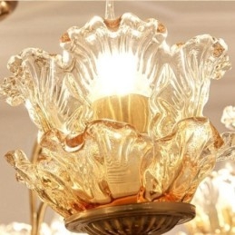 Candelabru din metal tradițional clasic integrat cu 8 lumini