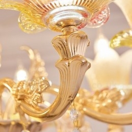 Candelabru din metal tradițional clasic integrat cu 8 lumini