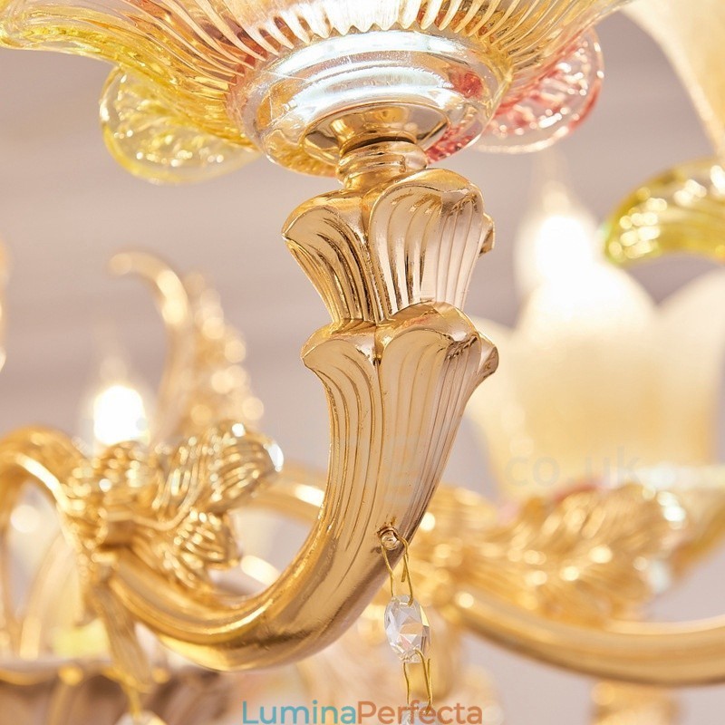 Candelabru din metal tradițional clasic integrat cu 8 lumini