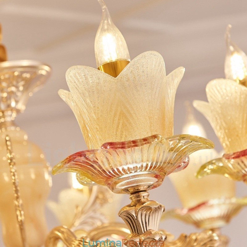 Candelabru din metal tradițional clasic integrat cu 8 lumini