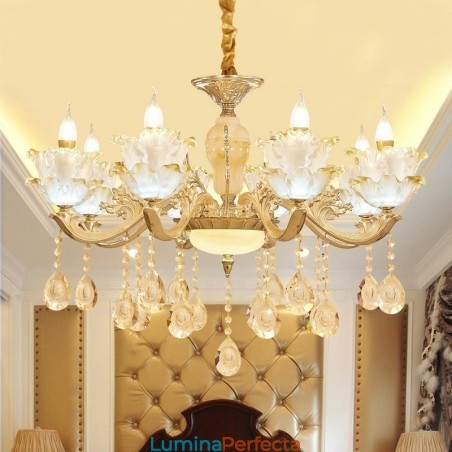 Candelabru din metal tradițional clasic integrat cu 8 lumini Candelabru din metal tradițional clasic integrat cu 8 lumini