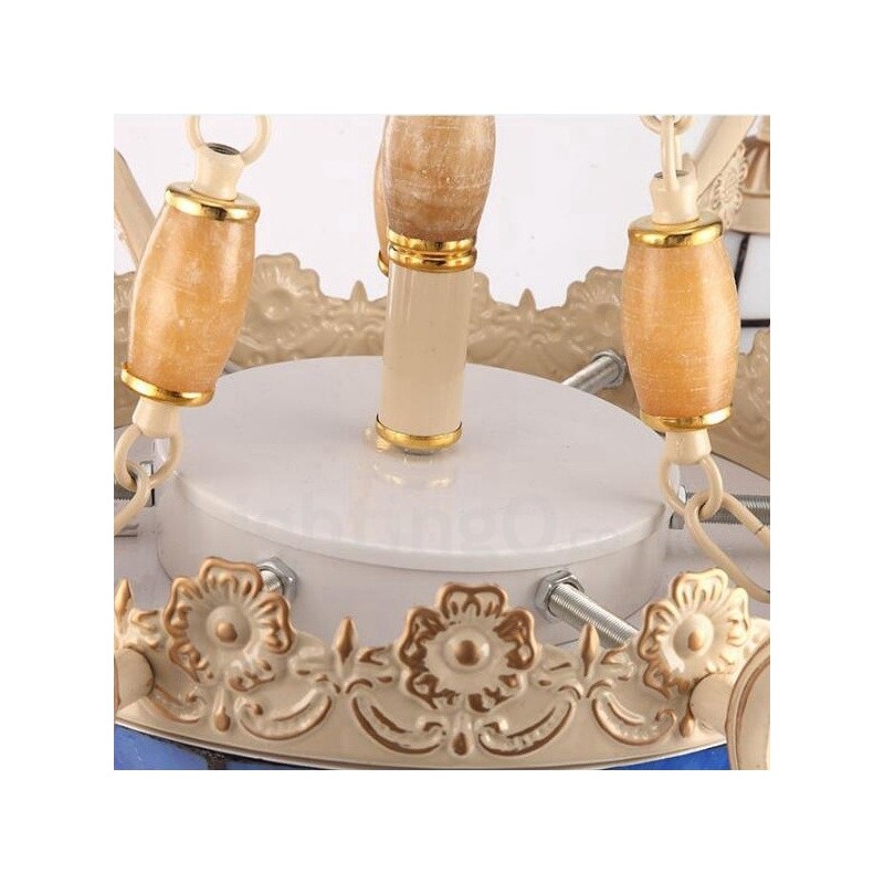 Candelabru metalic integrat în stil mediteranean cu 5 lumini cu abajur din sticlă