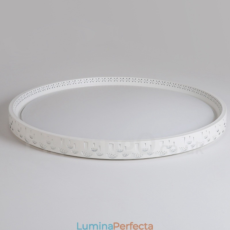 Lumină metalică integrată, modernă și contemporană