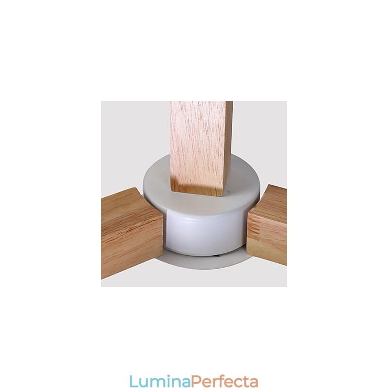 Caracteristică de pictură vintage pentru candelabru metalic