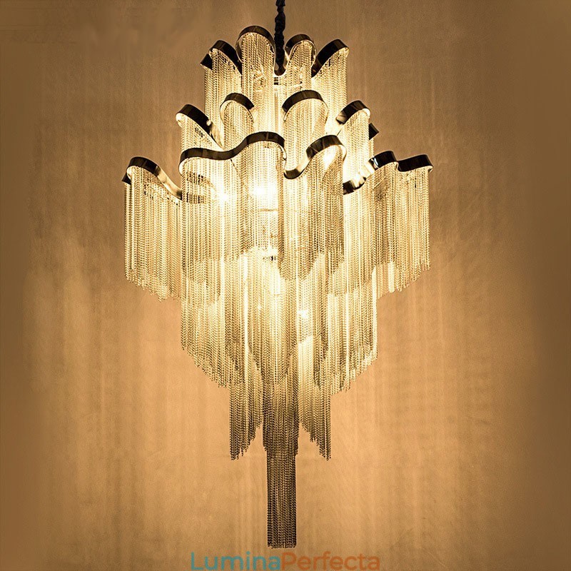 Candelabru din aluminiu Lumină suspendată de designer de culoare argintie Scară în spirală