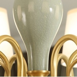 Caracteristică tradițională clasică din alamă, pentru candelabru din metal cu 3 becuri în stil mini