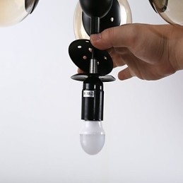 Caracteristică de pictură retro clasică tradițională pentru candelabru din metal în stil mini