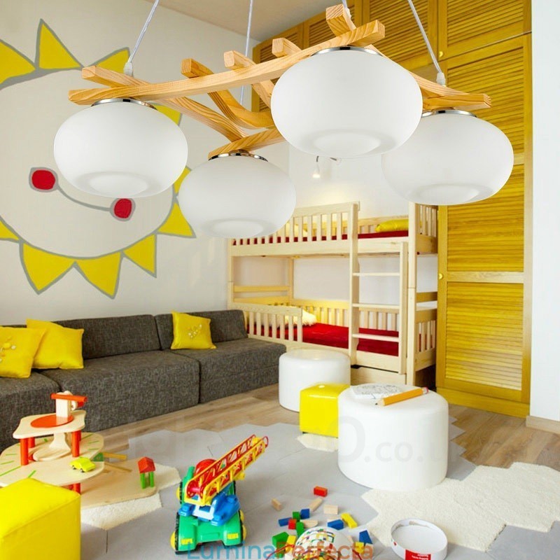 Lampă suspendată rustic Lodge cu 4 lumini din lemn cu abajur din sticlă