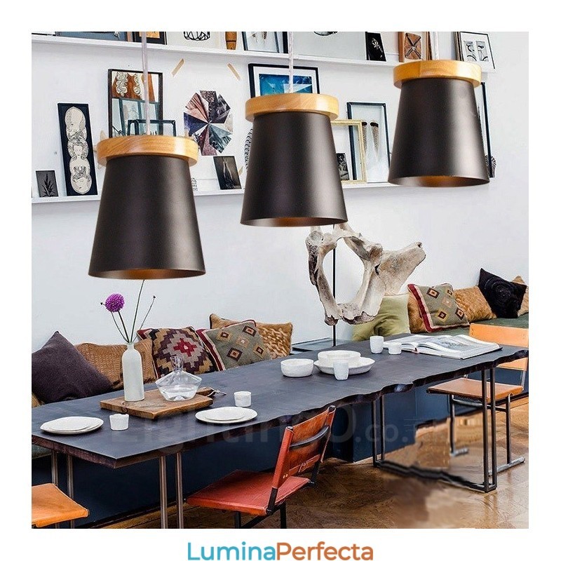 Lampă suspendată cu 3 lumini din lemn, modern și contemporan în stil nordic, cu abajur din fier