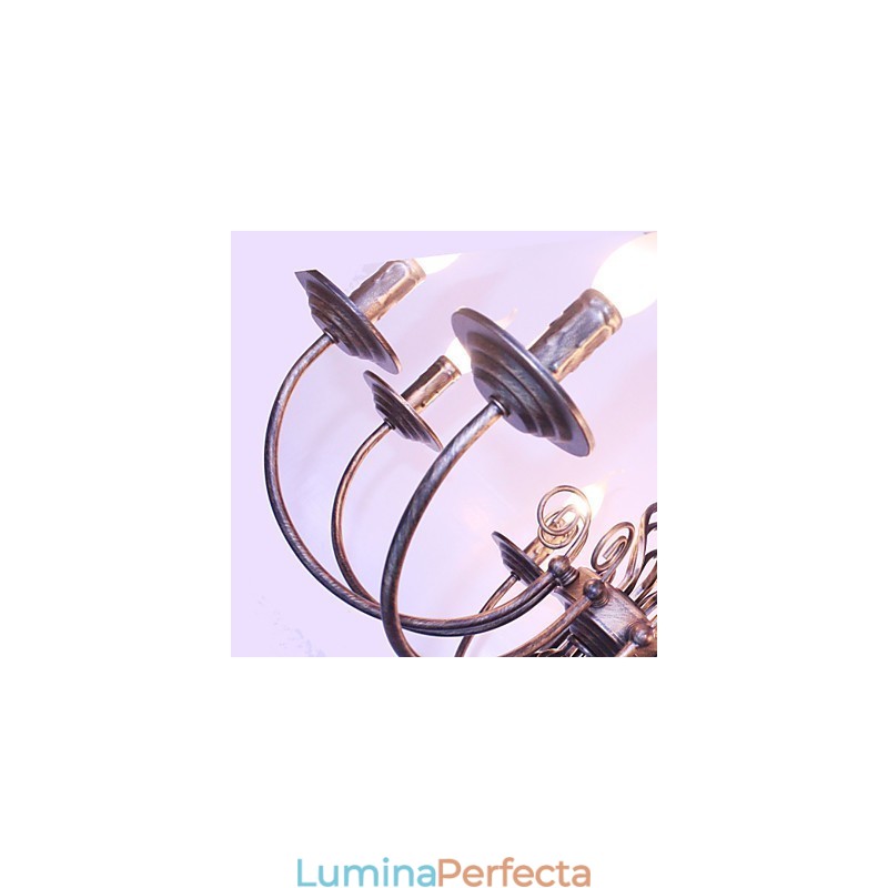 Candelabru din metal al altor designeri retro stil lumânare