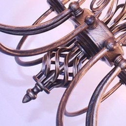 Candelabru din metal al altor designeri retro stil lumânare