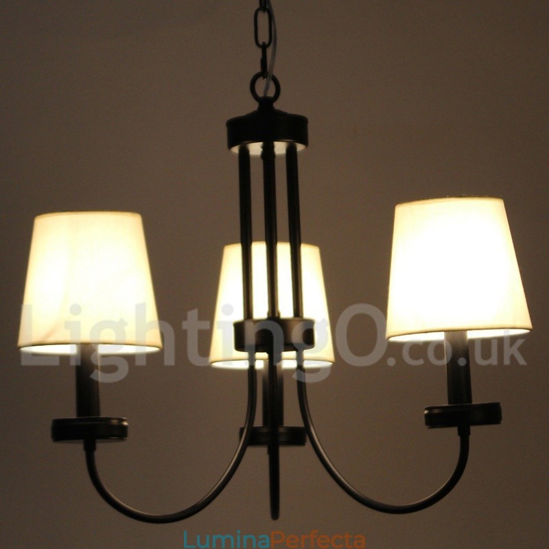 Candelabru negru, retro, în stil lumânare, cu 3 lumini