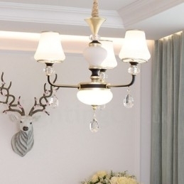 Candelabru modern, contemporan, retro, de lux, din cristal, cu abajur din sticlă