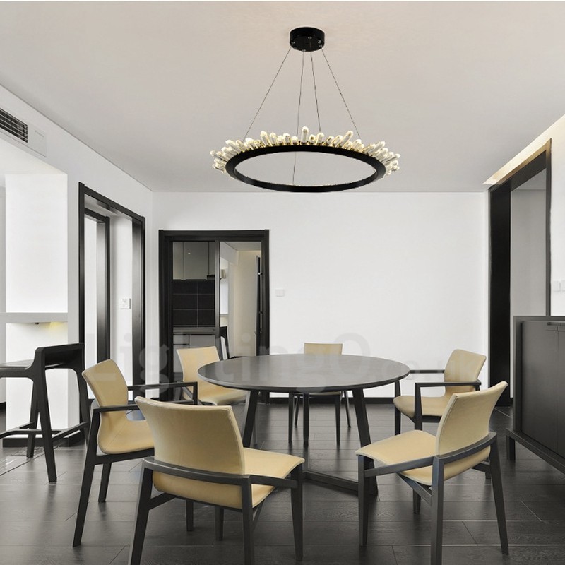 Lampă modernă de cristal în formă de inel