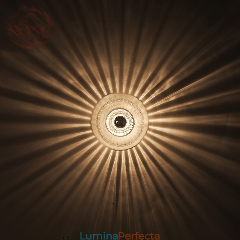 Aplice de perete cu bec fără umbră Plafoniera modernă și contemporană