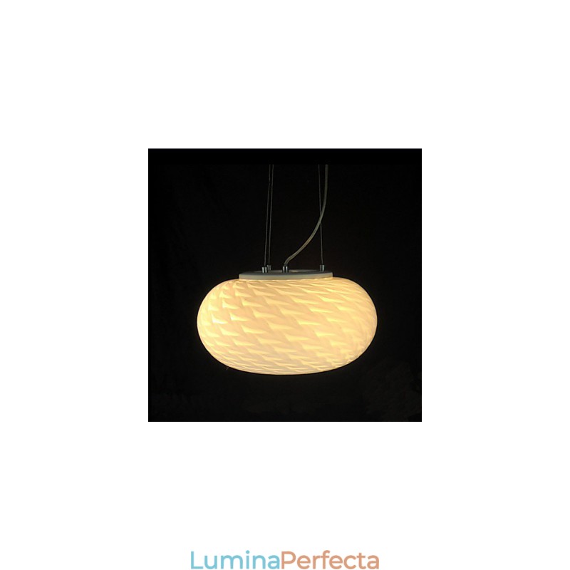 Candelabru modern minimalist sculptat alb lapte
